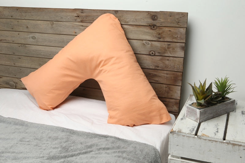 V-pillow with pillowcase in the color of your choice