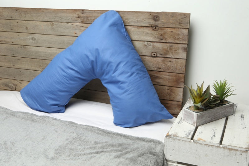 V-pillow with pillowcase in the color of your choice