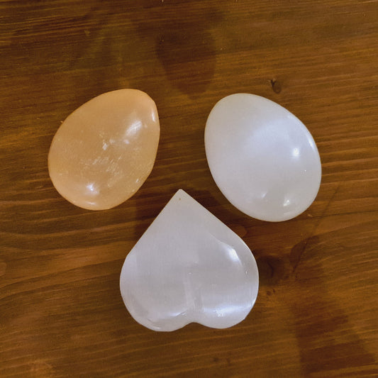 Selenite Charging Crystal Egg - Natural Healing Stone for Energy Cleansing and Meditation